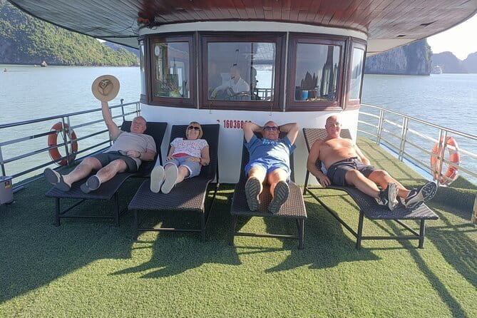 Shore Excursion: Wonderful Heritage Day Cruise at Halong Bay - The morning sail: islets you pass that tell a Vietnam story