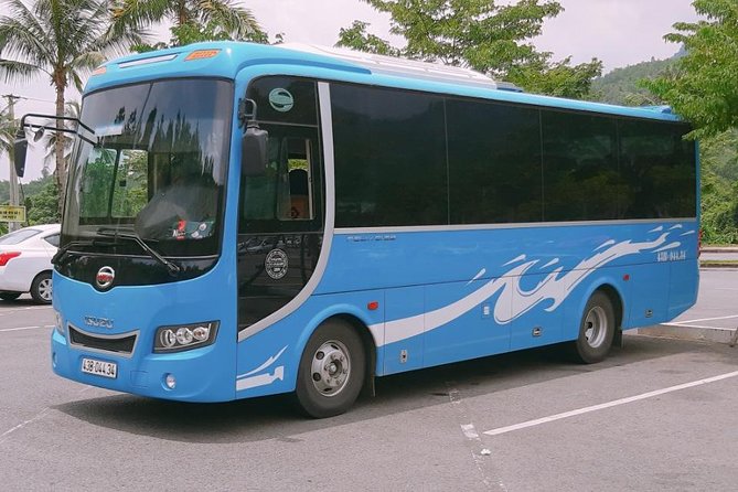 Shuttle Bus Hoi An to Golden Bridge Ba Na hill - What to bring: jacket, sun cream, umbrella, raincoat