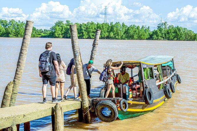 Small-group 2-Day Mekong Delta: Floating market, Cooking Class... - Vĩnh Tràng Pagoda and a 5-course Vietnamese lunch by the river