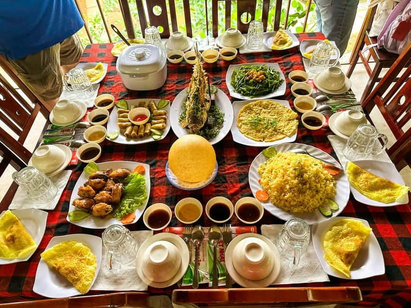 Small Group Full-Day Cu Chi Tunnels and Mekong Trip - Mekong Delta to My Tho: cruise time plus canal sampans
