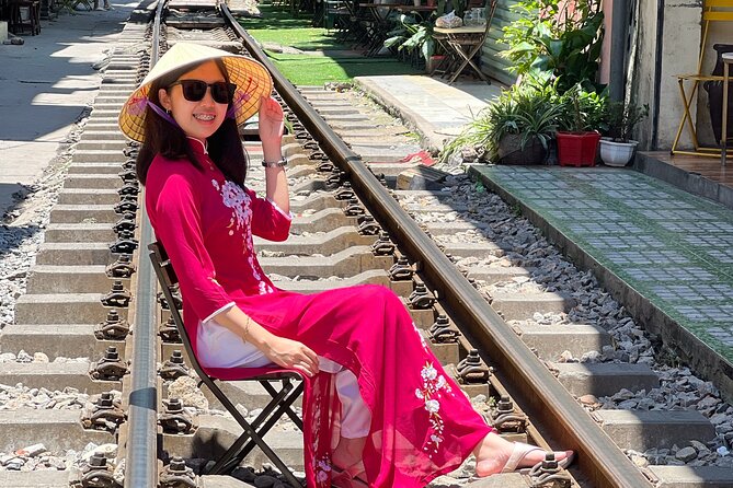 Small Group Half-day Hanoi City Tour with Train Street Visit (4h) - Duong Tau Train Street: timing, tight space, and the photo payoff