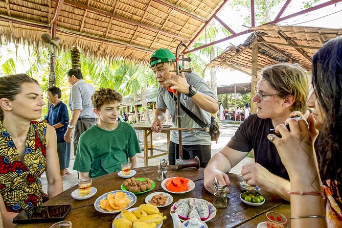Small-Group Mekong Delta Day Trip: Boat Ride, Cottages & Pagoda - Vĩnh Tràng Temple: A Pagoda Stop That Connects Vietnamese, Chinese, and Cambodian Styles