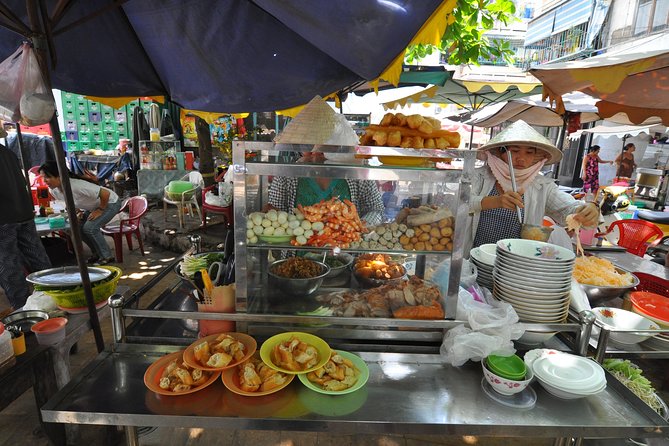 Small-group Street Food Lover by Motorbike (04 hours) - Learning dishes, not just eating them