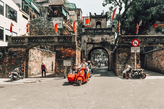 Small Group Vespa Sidecar Tour in Hanoi - Hang Bac Temple: A Quick Start With Easy Orientation