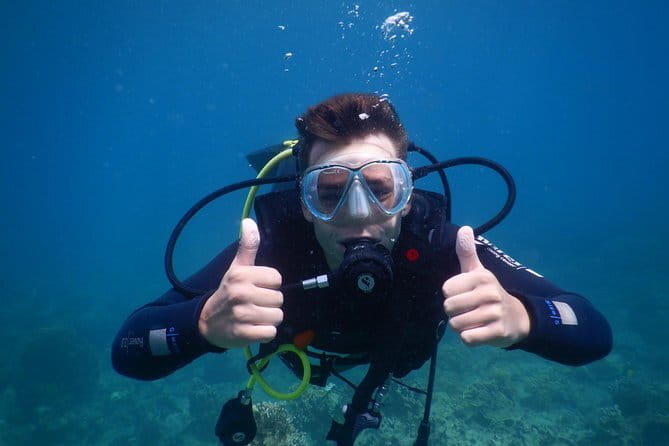 Snorkeling at Đầm Bấy island - Small-group limits and the instructor: getting help without feeling rushed