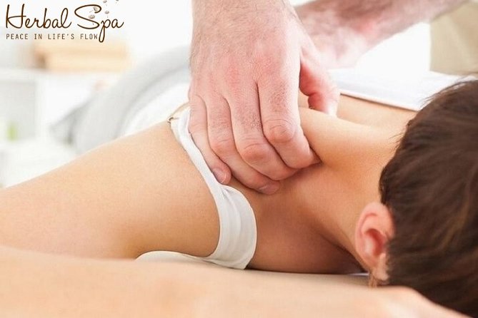 Sport Revival (Sports | Muscle Recovery) - What happens during your oil-based shiatsu and herbal cupping