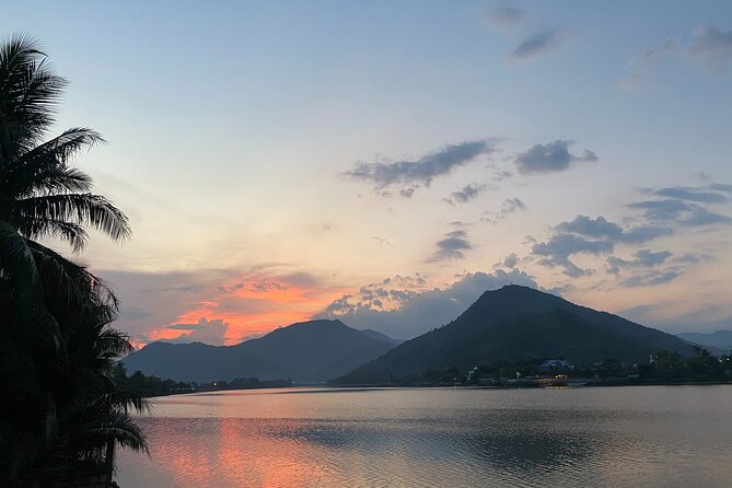 Stand Up Paddle Boarding and Sunset Watching on Cai River - The Return: Finishing by 6:00–7:00 PM