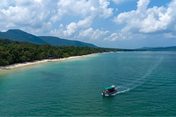 Starfish Beach Trip In Phu Quoc Island - The Rạch Vẹm motorboat hop: fast, scenic, and short enough to enjoy