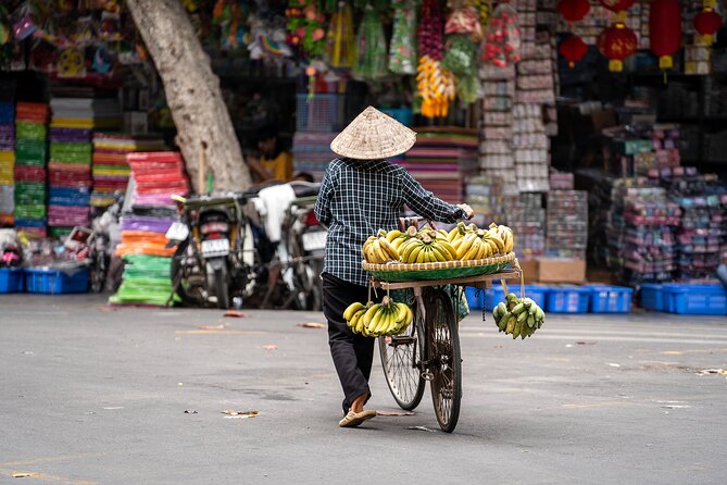 Street Food by Walking Tour for 3 hours in Hanoi, Vietnam - Your guide in the lead: Thảo, Mr FUN, and clear English explanations