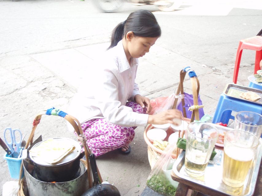 Street Food Tour Hanoi and Train Street Experience - Train Street Hanoi: a French-built alley, real timing, and egg coffee waiting