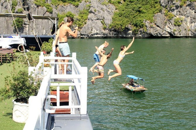 Sunset Tour in Lan Ha Bay | 4-star Daiichi Cruise - Timing reality check: 6:00 am start for a sunset-focused day