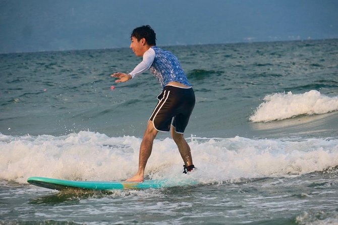 Surf Lessons - Instructor attention: what a 1:4 ratio changes