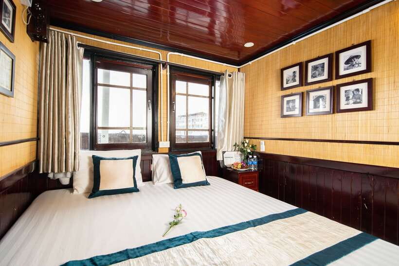 Swan Cruises: Bai Tu Long Bay 3 Day 2 Nights - Food on Board: Set Meals Plus Real Vietnamese Skill