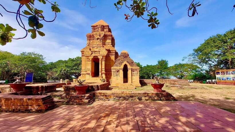 Ta Cu Mountain, Lying Buddha, Phan Thiet City, Cham Tower - Private Pickup Around Mui Ne Centre, Hàm Tiến, and Phan Thiết