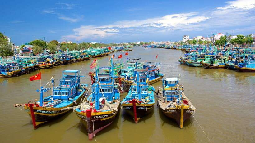 Ta Cu Mountain, Lying Buddha, Phan Thiet City, Cham Tower - Phan Thiết Harbor: Thousands of Boats and Real Working-World Atmosphere