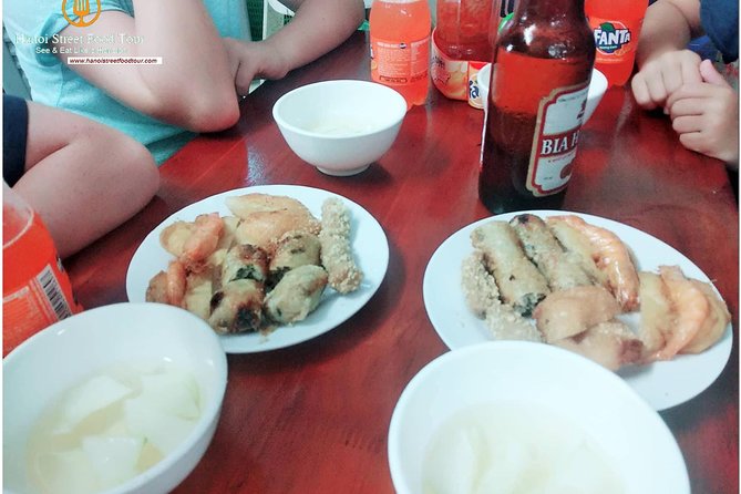 Tasting 8 Different Hanoi Street Foods at Noon Time - Price Check: $25.65 for 10 Tastings and Multiple Drinks