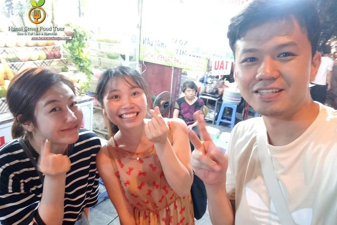 Tasting 8 Different Street Foods + Local Drink at Evening Time by Walking - What I’d Watch For: Pacing, Crowds, and Your Appetite