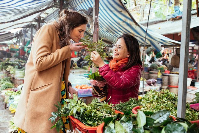 The 10 Tastings of Hanoi With Locals: Private Street Food Tour - Stop 4: 8 P. Chân Cầm and the French-era villa story