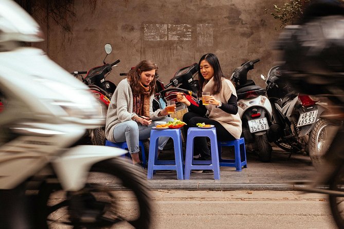 The 10 Tastings of Hanoi With Locals: Private Street Food Tour - Stop 5: Phố Đường Thành for bún chả and dipping sauce