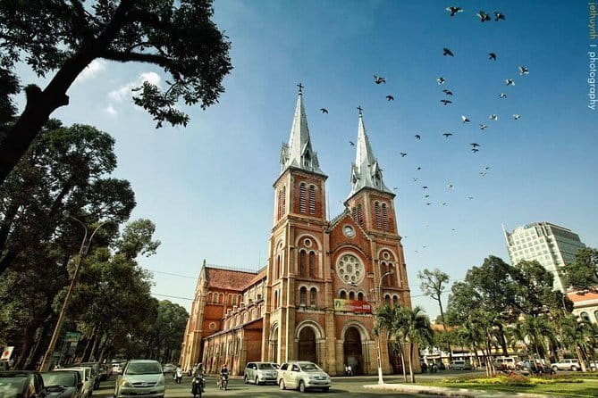 The Best of Saigon: Private City Tour (Flexible Day & Half-Day) - Saigon Central Post Office: A Quick Architectural Pause