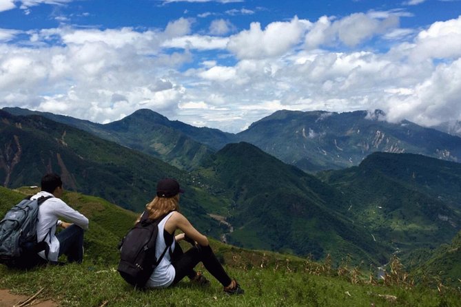The best view and most authentic tour in Sapa (Non Touristy) - Entering the village trails from Giang Cha: Hmong weaving, hemp and indigo