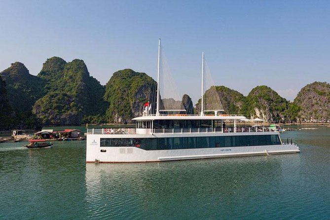 The Most Luxurious Ha Long Bay 1 Day Trip - Jadesails Cruise - Welcome Aboard Jade Sails: briefing, drinks, and getting oriented