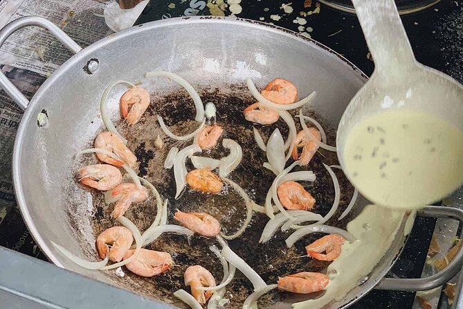 The Unique Ao Dai Street Food Tour By Scooter - What you’ll actually eat: classics plus regional favorites