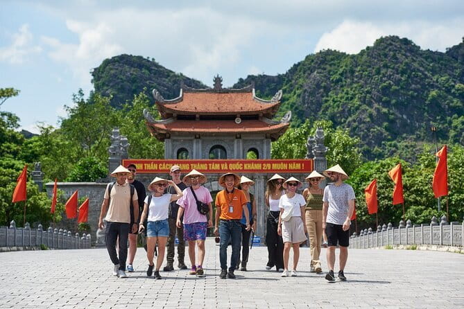 Three Traditional Villages Private Day Tour from Hanoi - Lunch at Jenny’s family home: where the tour becomes human