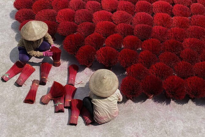 Three Traditional Villages Private Day Tour from Hanoi - Quảng Phú Cầu incense village: red work, real process, and practical photo stops