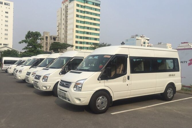 (TOP) Private car: Hanoi/Noi Bai Airport (HAN) from/to SaPa - Getting met at the airport (and not playing phone-tag)