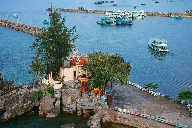 Tour Around Phu Quoc island By AC Minibuses - Long Beach Local Tourist Center: A Fast Reality Check on Growth