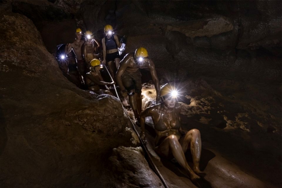 Tour Phong Nha-Ke Bang National Park 2 days 1 night - Day 2: Boat Through Phong Nha Cave and Wooden Stair Walking