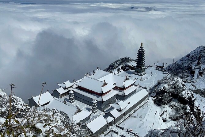 Tour to Sapa town and Cat Cat Village at the Fansipan Mountain - Fansipan Summit Time: Cable Car Lines, Misty Views, and the Extra Ticket Reality