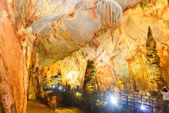 Tour to the caves ONE DAY tour to Phong Nha and Paradise caves - Transport and the traffic reality from Dong Hoi