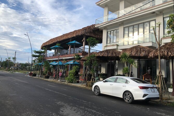 Transfer from Da Nang airport to Hoi An by private cars - How the Meet-and-Greet Works at Each Terminal
