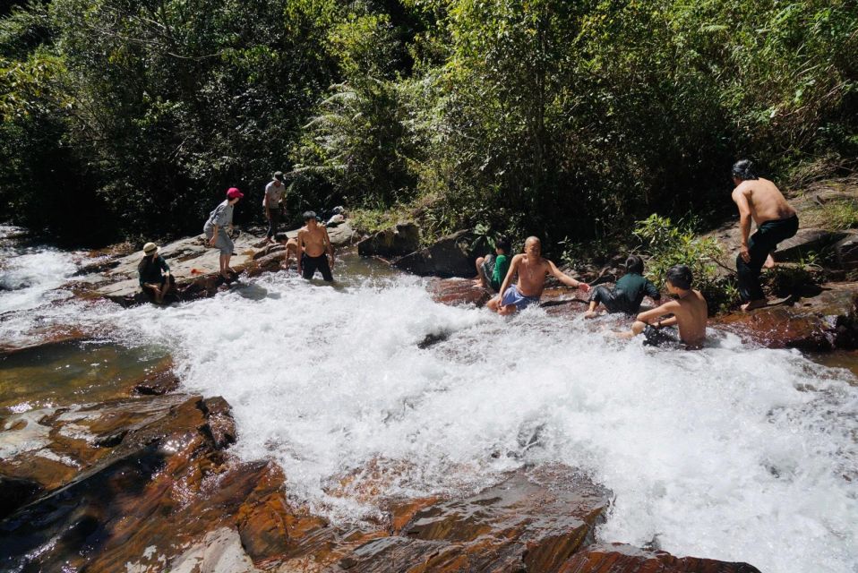 Trekking to Hidden Waterfall & Sturgeon Farm for dog-lovers - Trek to the hidden waterfall: short, scenic effort with a big payoff