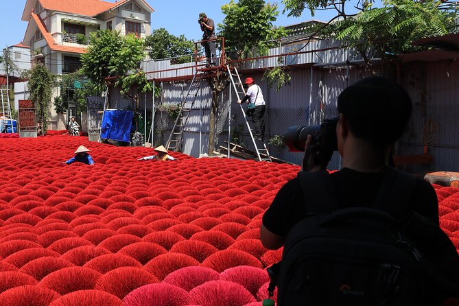 Ultimate Quang Phu Cau Photo Experience - Shooting the Real Scenes: Workers, Dye Dips, and Incense Paste