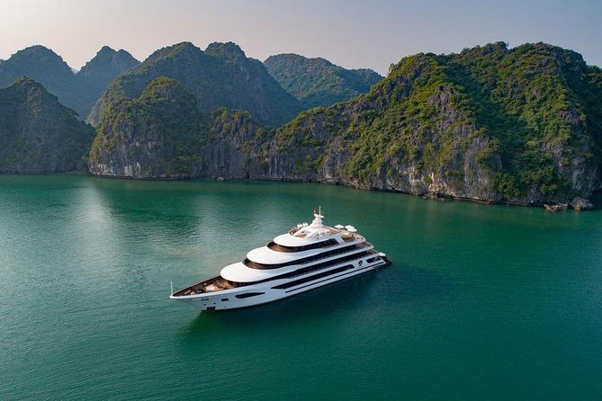 Ultra luxury style-3D/2N amazing activities Halong-Lan Ha- Cat Ba - Cabins, bathrooms, and the onboard comfort you’ll notice more than you expect