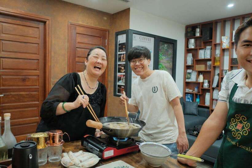 Vegetarian Hanoi Cooking Class: Master Vietnamese Cuisine - The sit-down feast, with wines and conversation