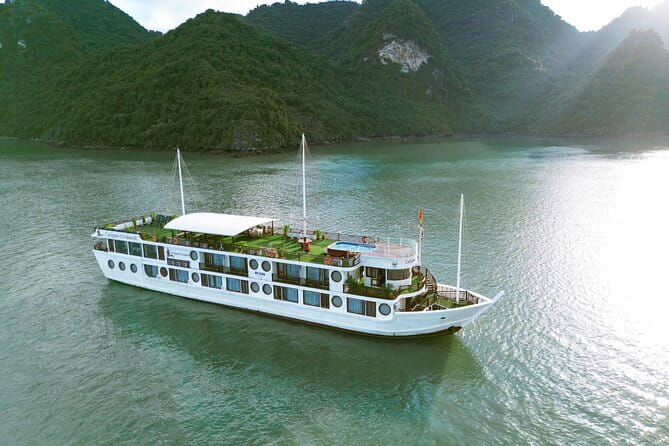Venezia Cruise: 2 Days/1 Night Tour with Halong & Lan Ha Bay - Titop Island: Beach Time Plus a Big View