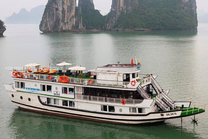 Venezia Cruise: 2 Days/1 Night Tour with Halong & Lan Ha Bay - Day 2 Starts Calm: Tai Chi on the Sundeck