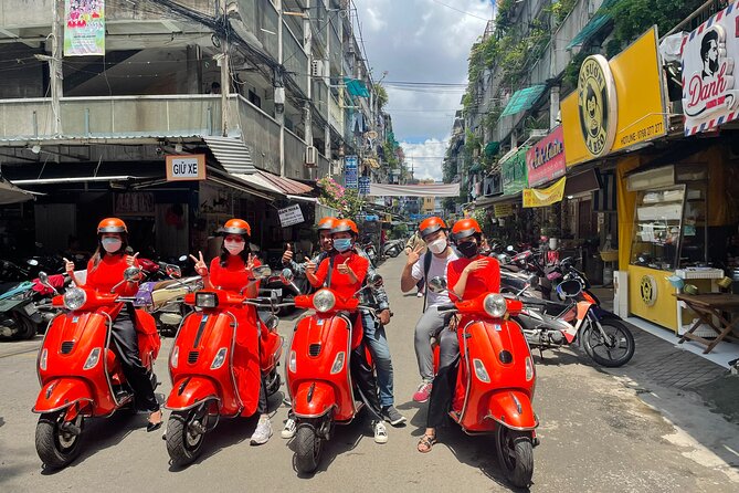 Vespa Female Ao Dai riders Night Street Food + See Train Street - Female Vespa in Ao Dai: What this format does well