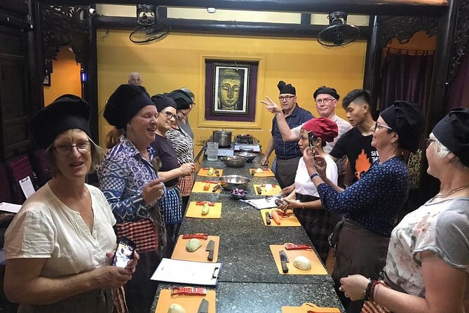Vietnamese Cooking Class in Historical Hoi An Restaurant - The Teaching Style: Ingredients First, Then Technique