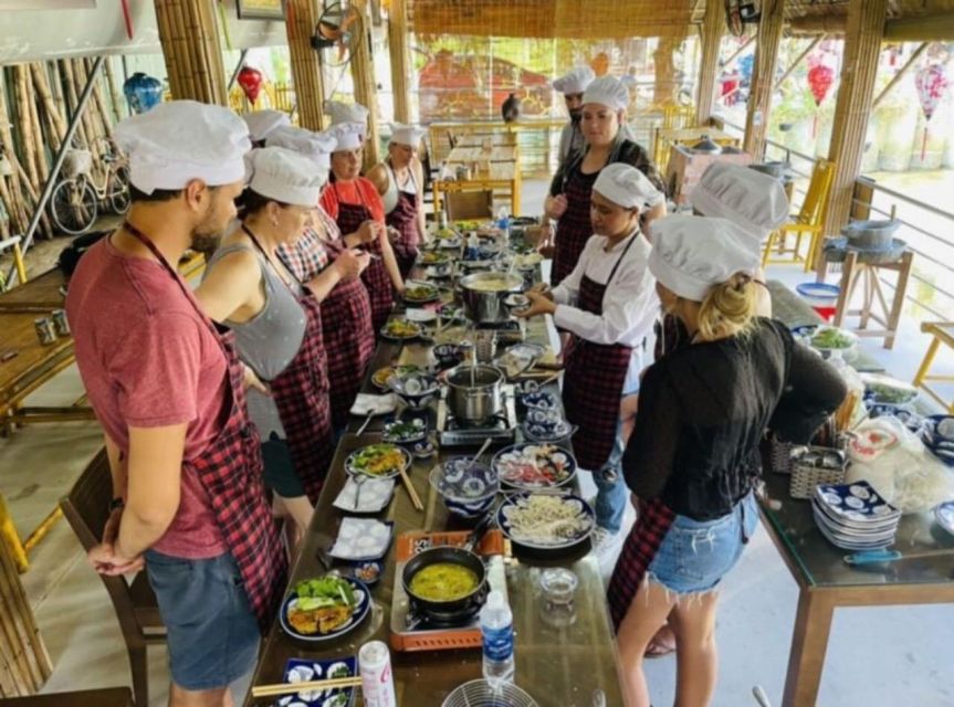 Vietnamese Cooking Class with Local Family in Hoi An - Who’s teaching you: English-speaking chefs with real personality