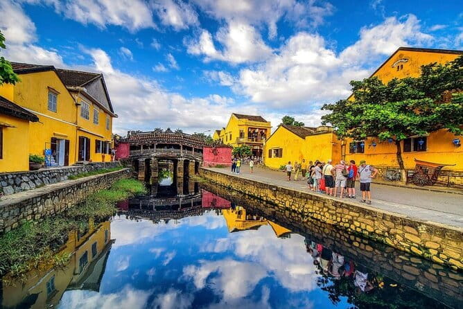 VIP Limousine: Hoi An to Hue Trip - Timing: What “On Time” Usually Means Here