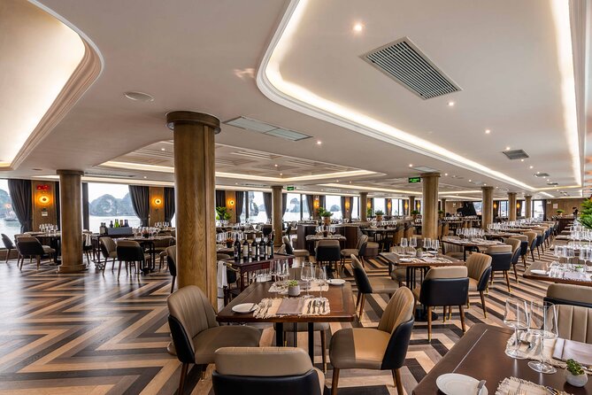 VIP Luxury Overnight Cruise Ha Long & Lan Ha Bay from Hanoi - Day 1: Halong Bay arrival, then Lan Ha kayaking time