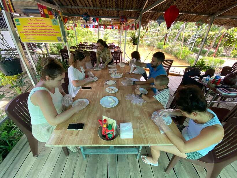 VIP Mekong Delta Full Day Adventure Cycling-Kayak-Cooking - A full-day Mekong best-of: what this VIP combo really delivers