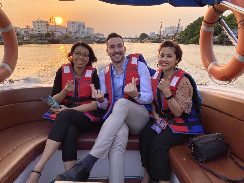 VIP Tour Enjoy Romantic Sunset by Speed Boat Free Cocktail - Key points before you go