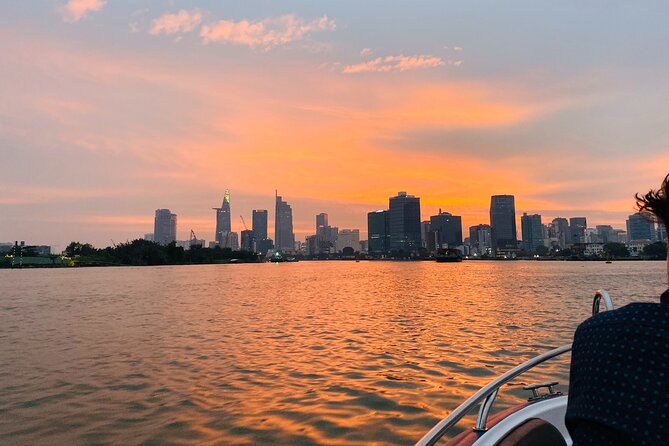 VIP Tour in Saigon: Romantic Sunset Cocktail by SpeedBoat - Who this cruise suits best (and who should choose something else)