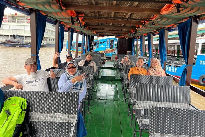 VIP Tour: Mekong Delta 1 Day | Option: Better Lunch - Ben Tre by boat and canal: coconut candy and the workshop stop